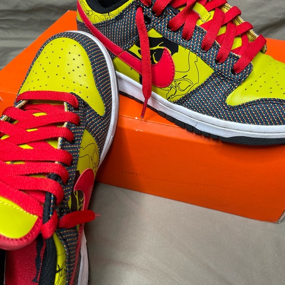 Nike Dunks - Picture 4 of 9